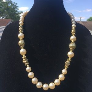 Faux Pearls Necklace